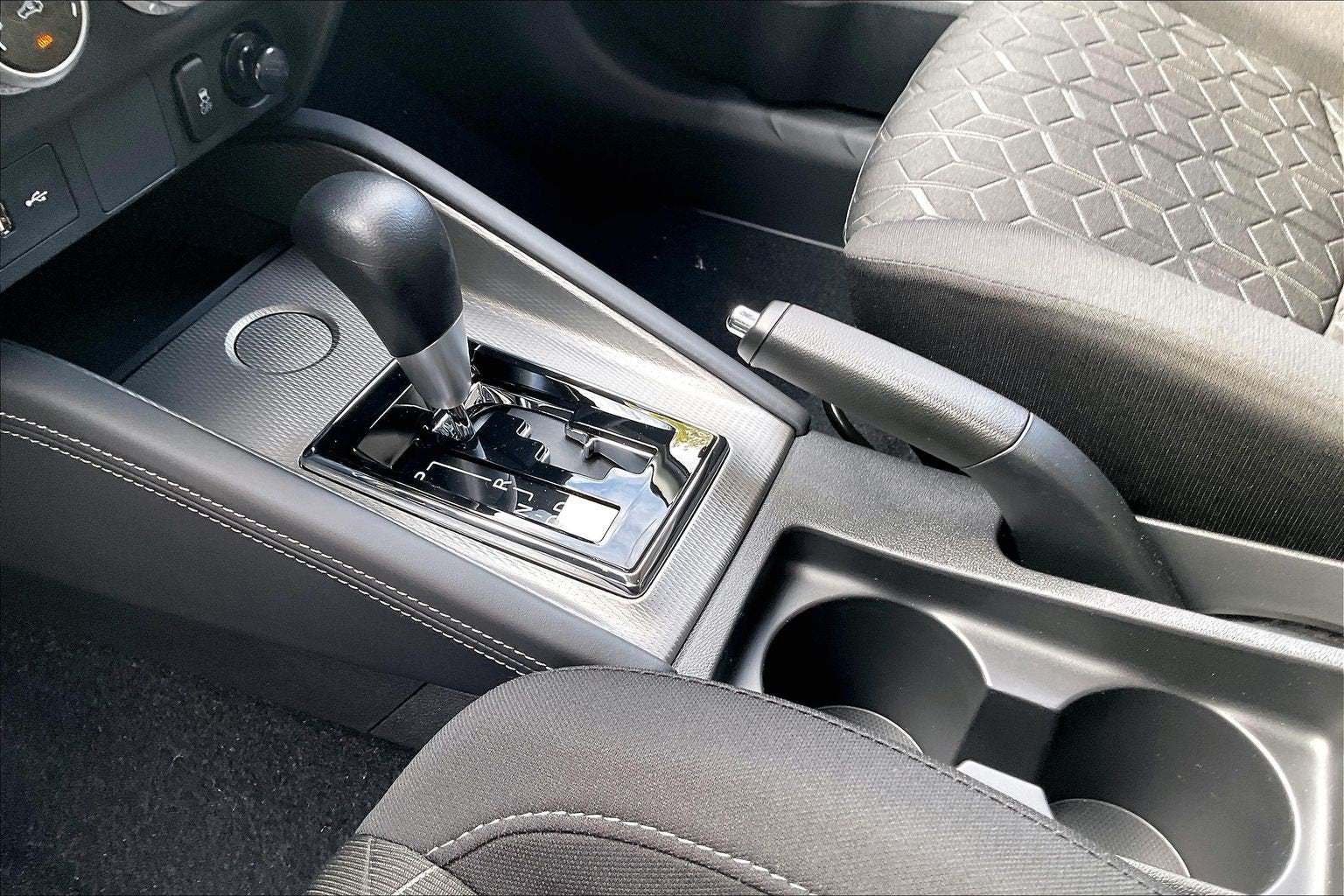 2027 Mitsubishi Outlander Sport Base