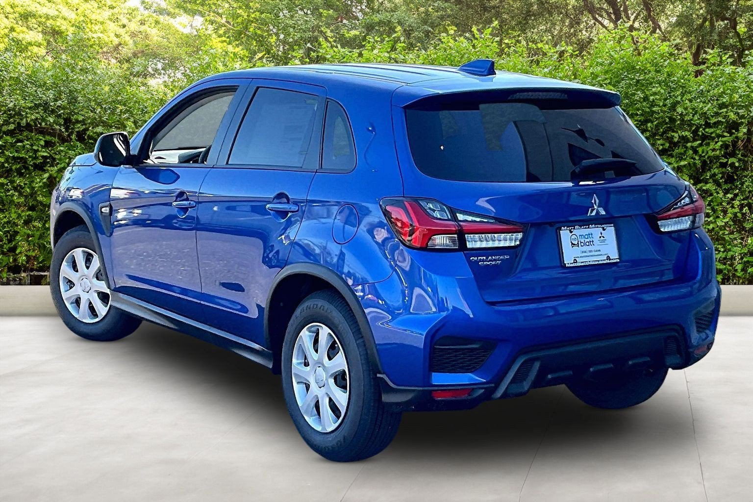 2027 Mitsubishi Outlander Sport Base