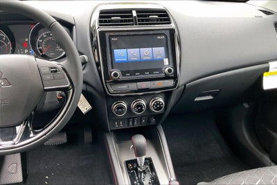 2027 Mitsubishi Outlander Sport LE