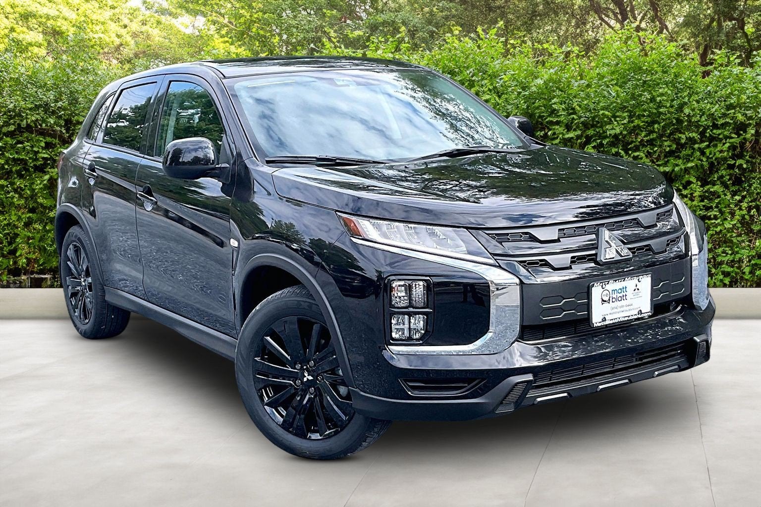 2027 Mitsubishi Outlander Sport LE