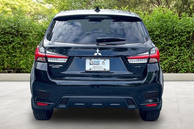 2027 Mitsubishi Outlander Sport LE