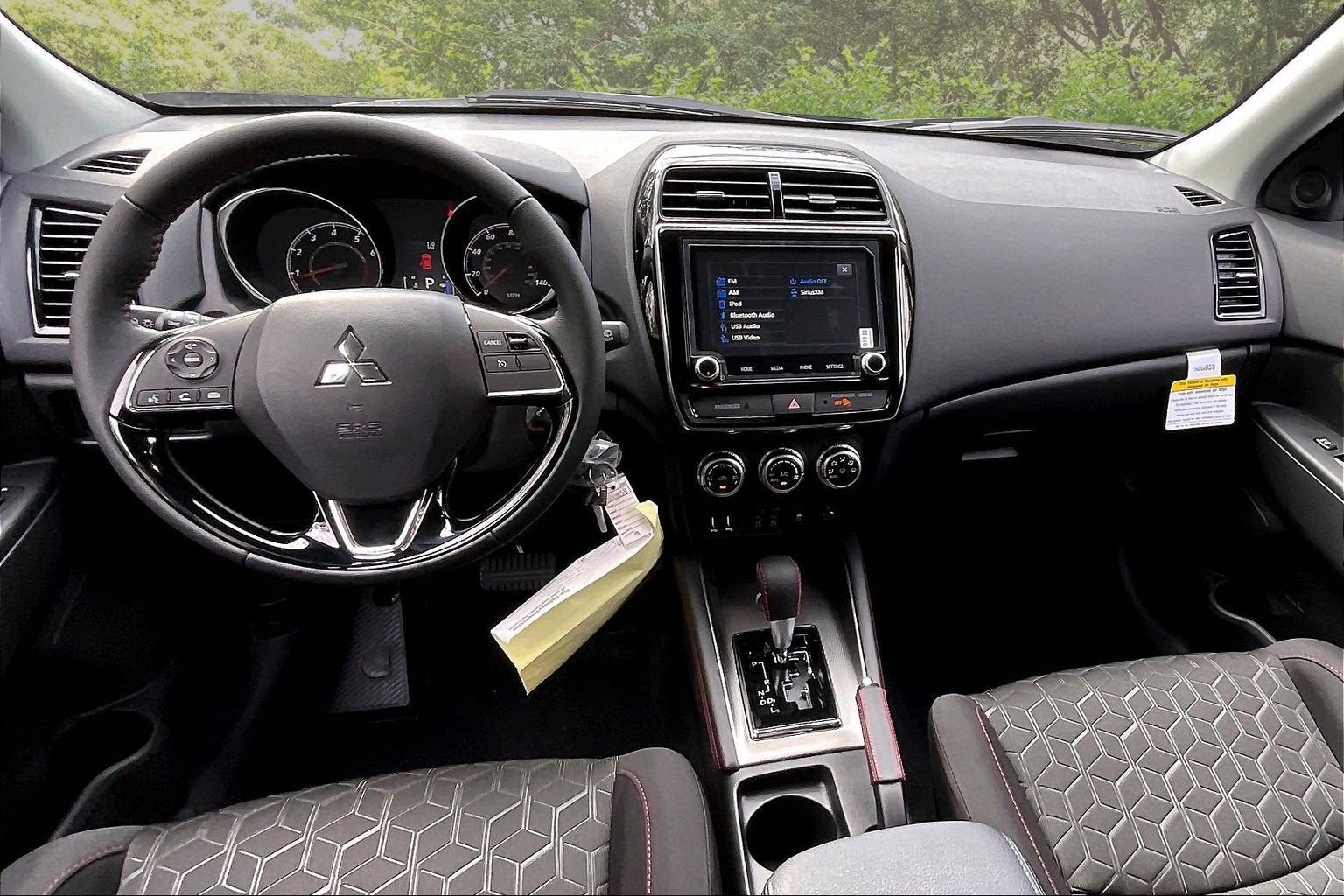 2027 Mitsubishi Outlander Sport LE