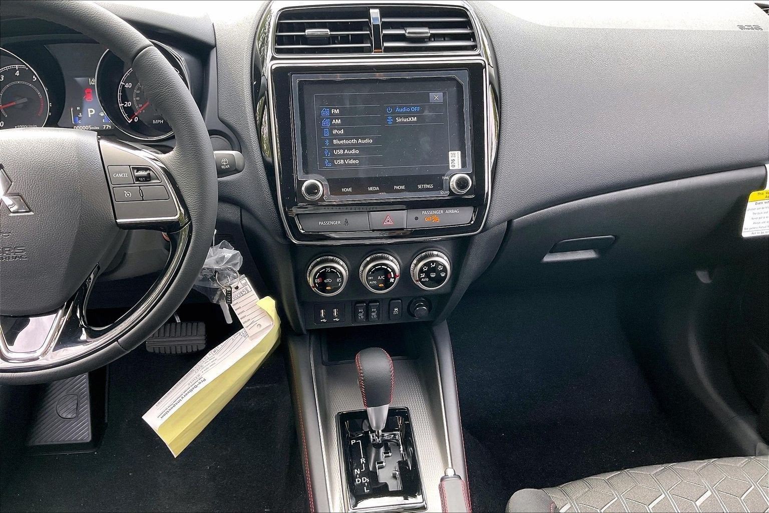 2027 Mitsubishi Outlander Sport LE