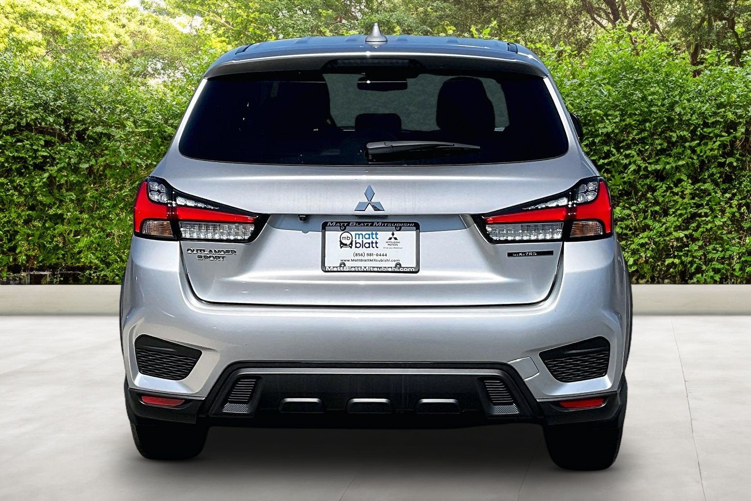 2027 Mitsubishi Outlander Sport LE