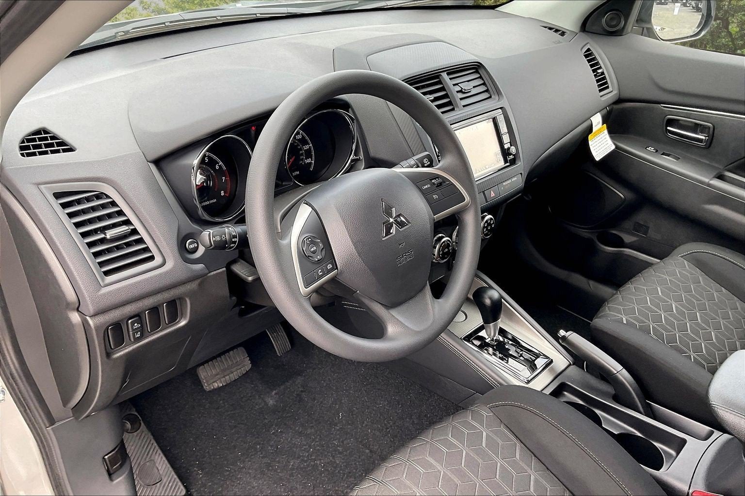 2027 Mitsubishi Outlander Sport Base