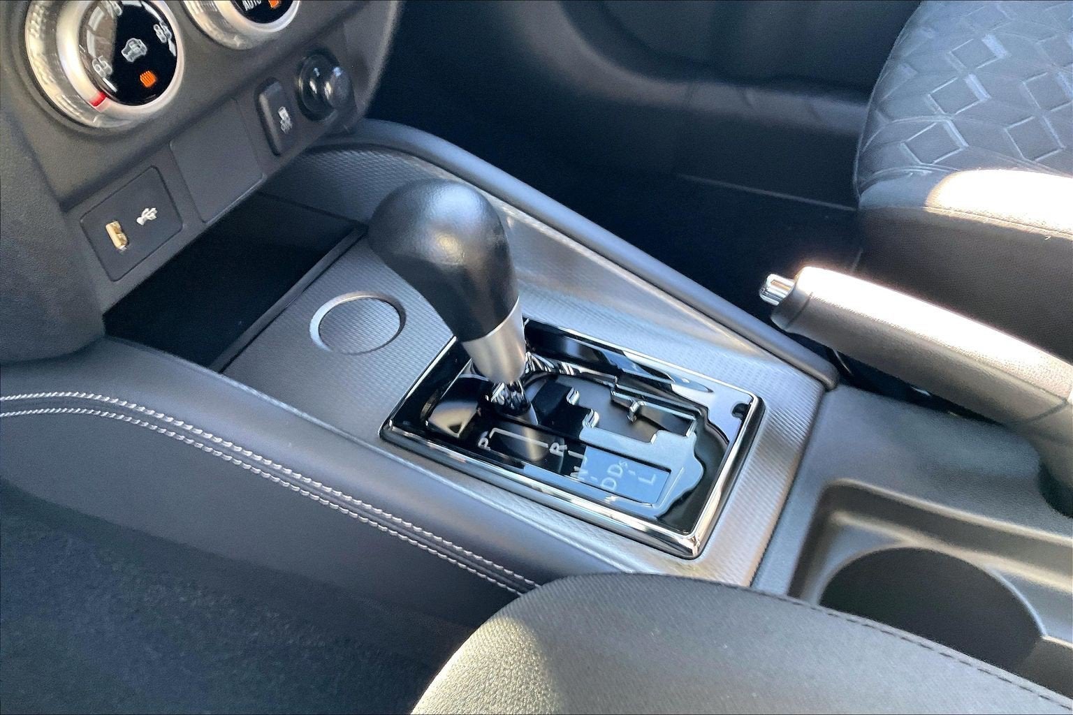 2027 Mitsubishi Outlander Sport Base