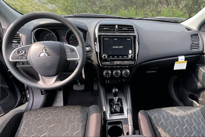2026 Mitsubishi Outlander Sport LE