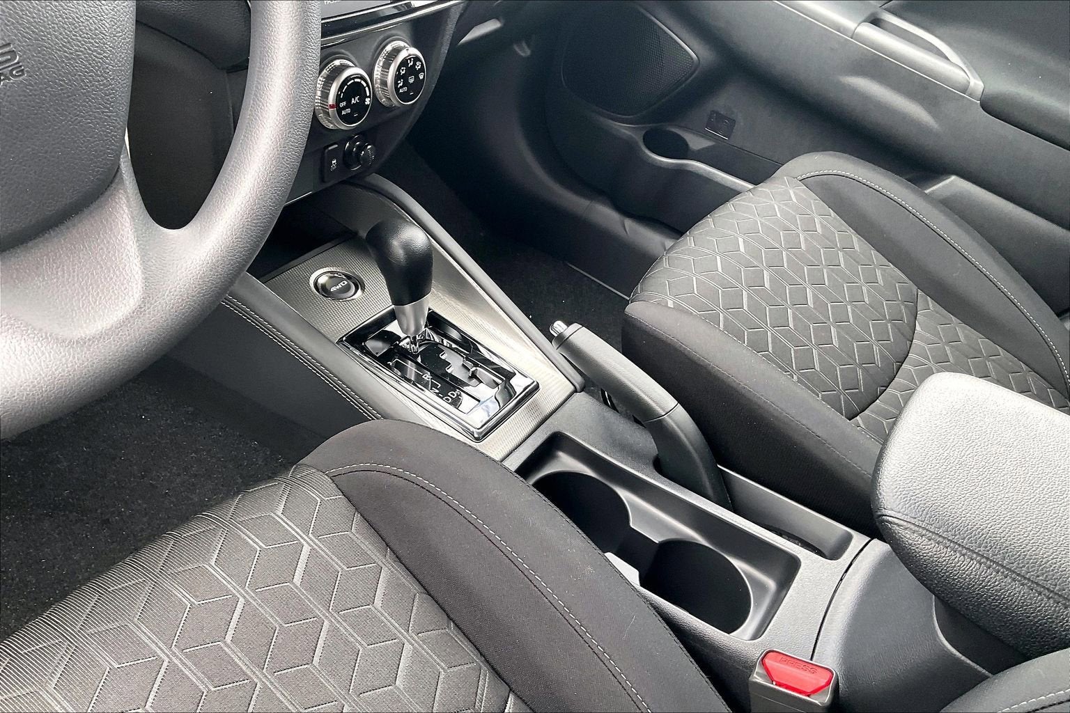 2026 Mitsubishi Outlander Sport ES