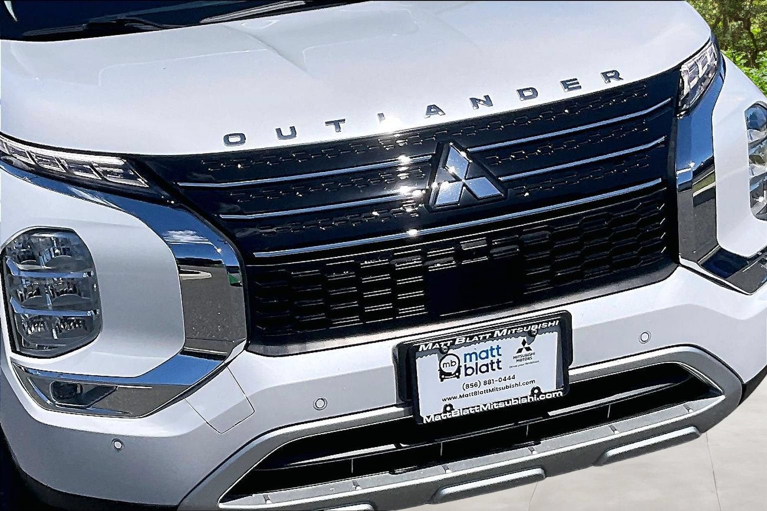 2023 Mitsubishi Outlander SE