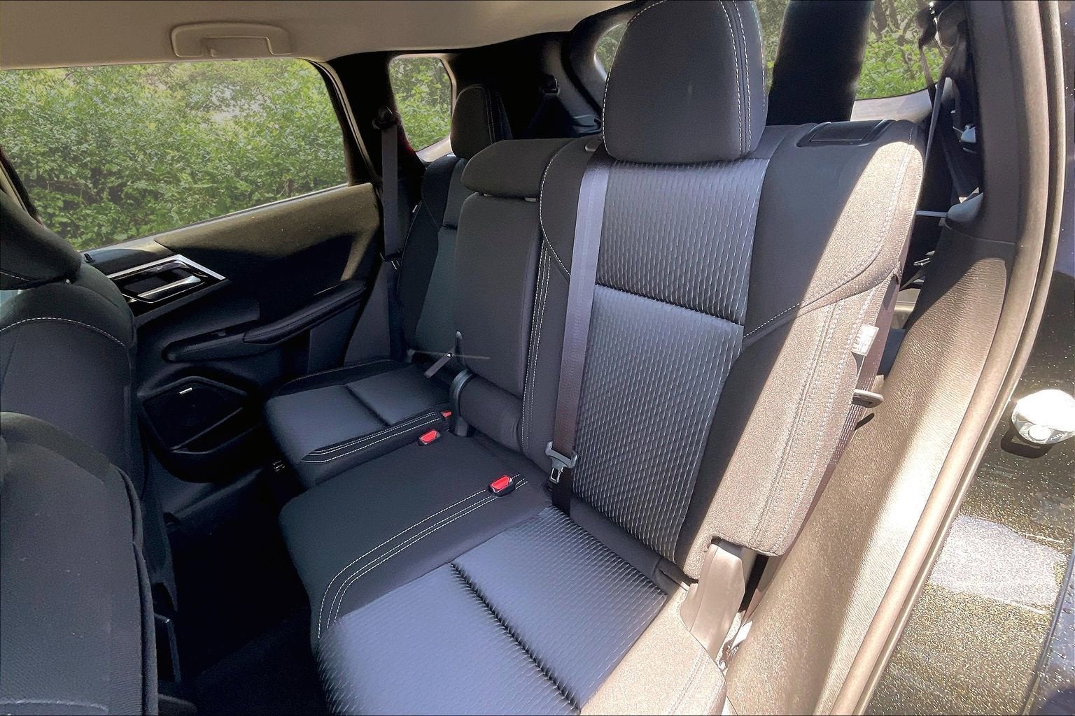 2026 Mitsubishi Outlander ES