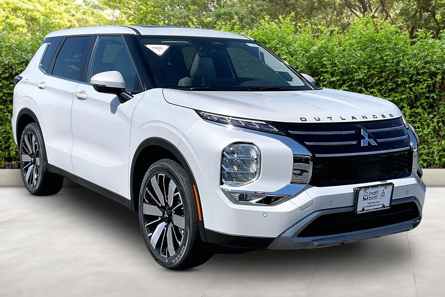 2026 Mitsubishi Outlander SE