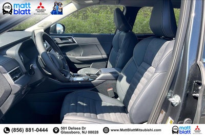 2026 Mitsubishi Outlander SE