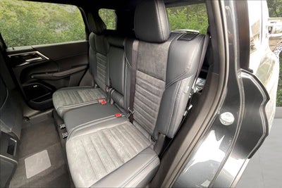 2026 Mitsubishi Outlander LE