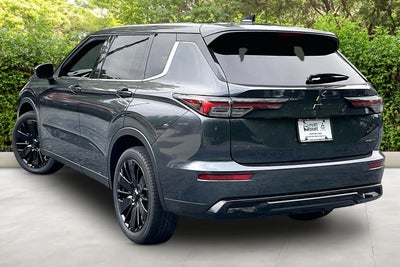 2026 Mitsubishi Outlander LE