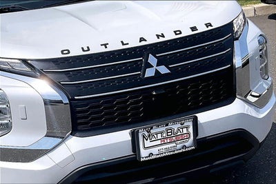 2022 Mitsubishi Outlander ES