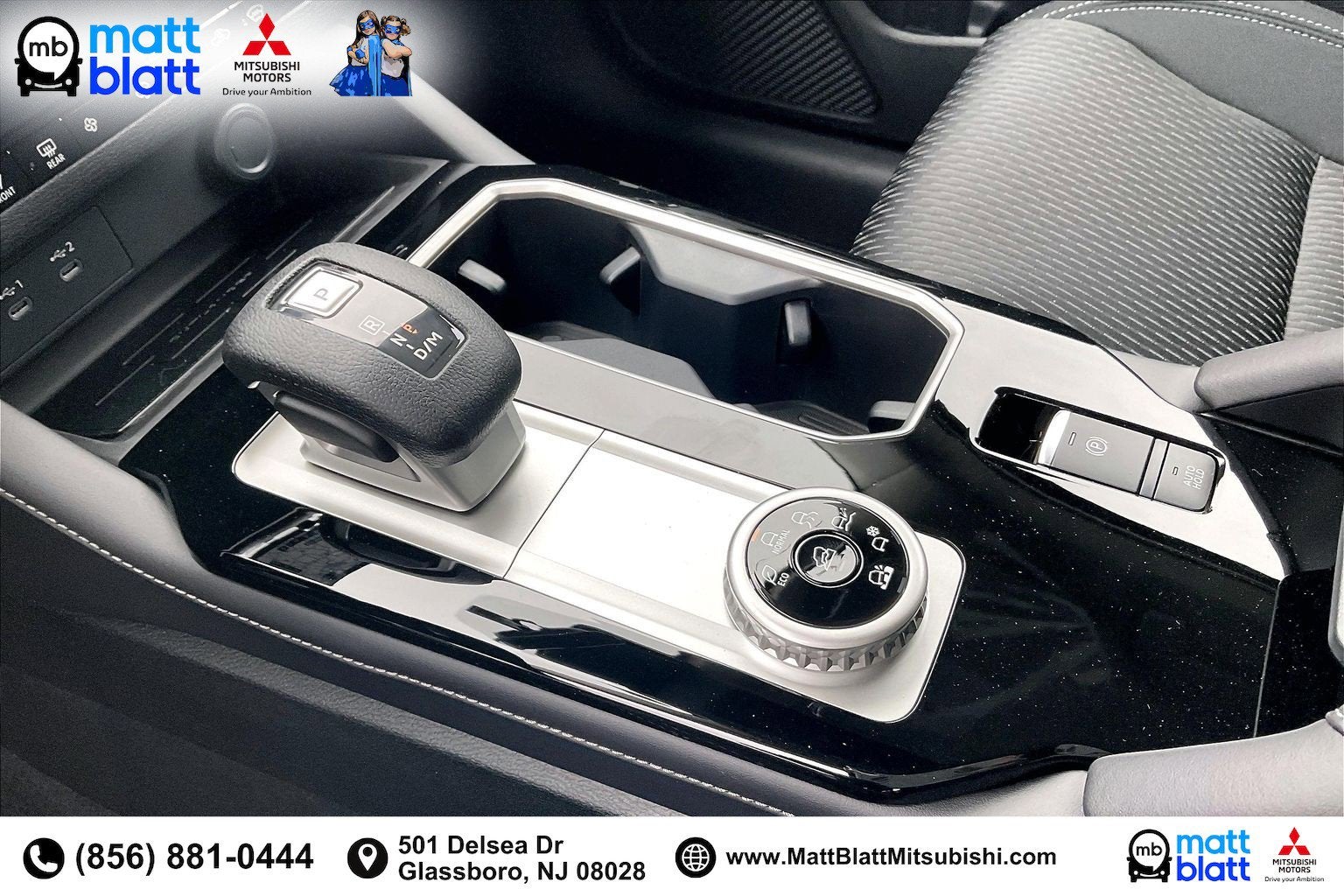 2025 Mitsubishi Outlander ES