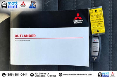 2023 Mitsubishi Outlander SE