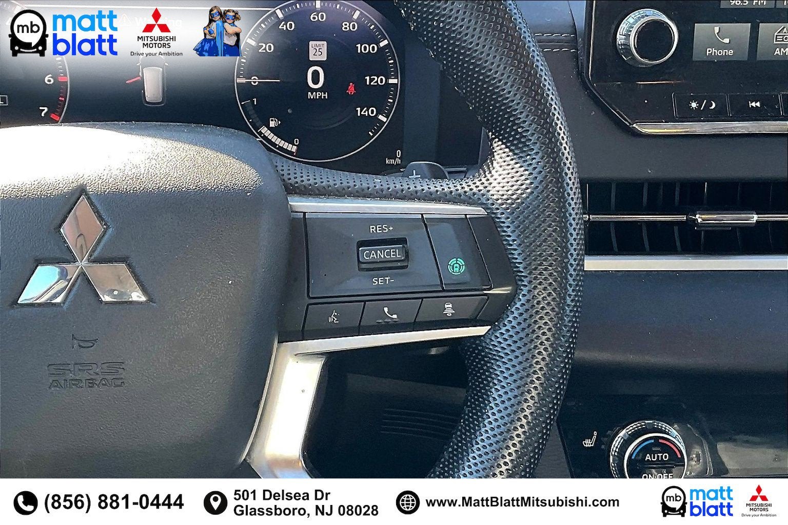 2023 Mitsubishi Outlander SE