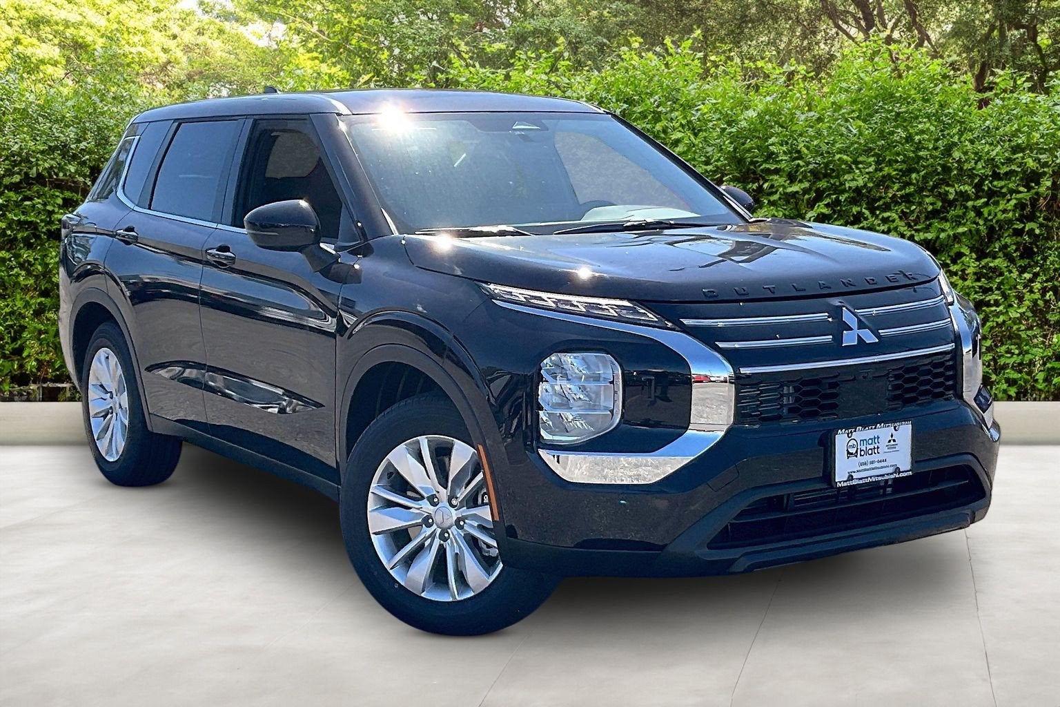 2026 Mitsubishi Outlander ES