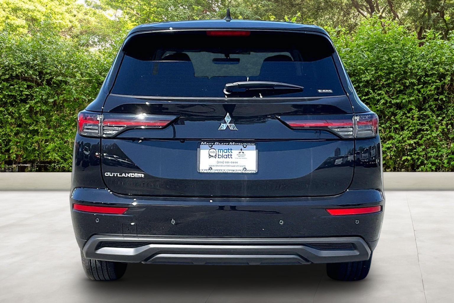 2026 Mitsubishi Outlander ES