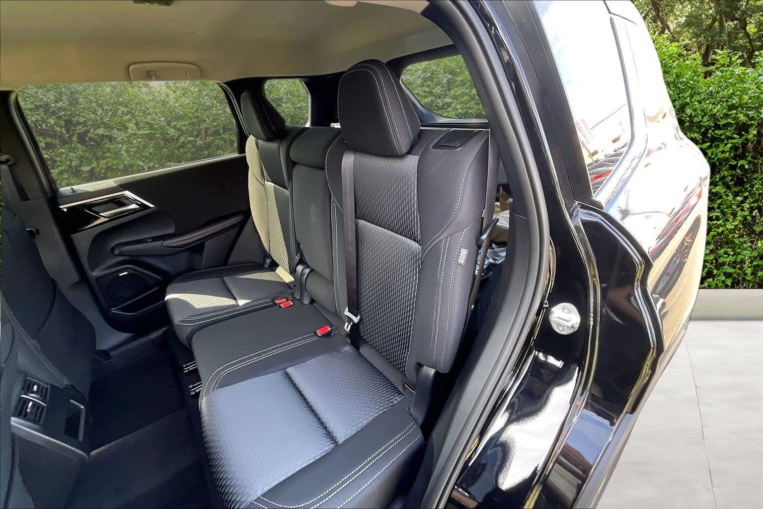 2026 Mitsubishi Outlander ES