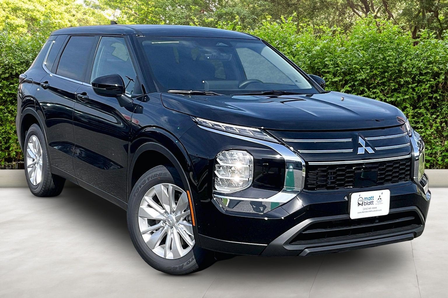 2026 Mitsubishi Outlander ES