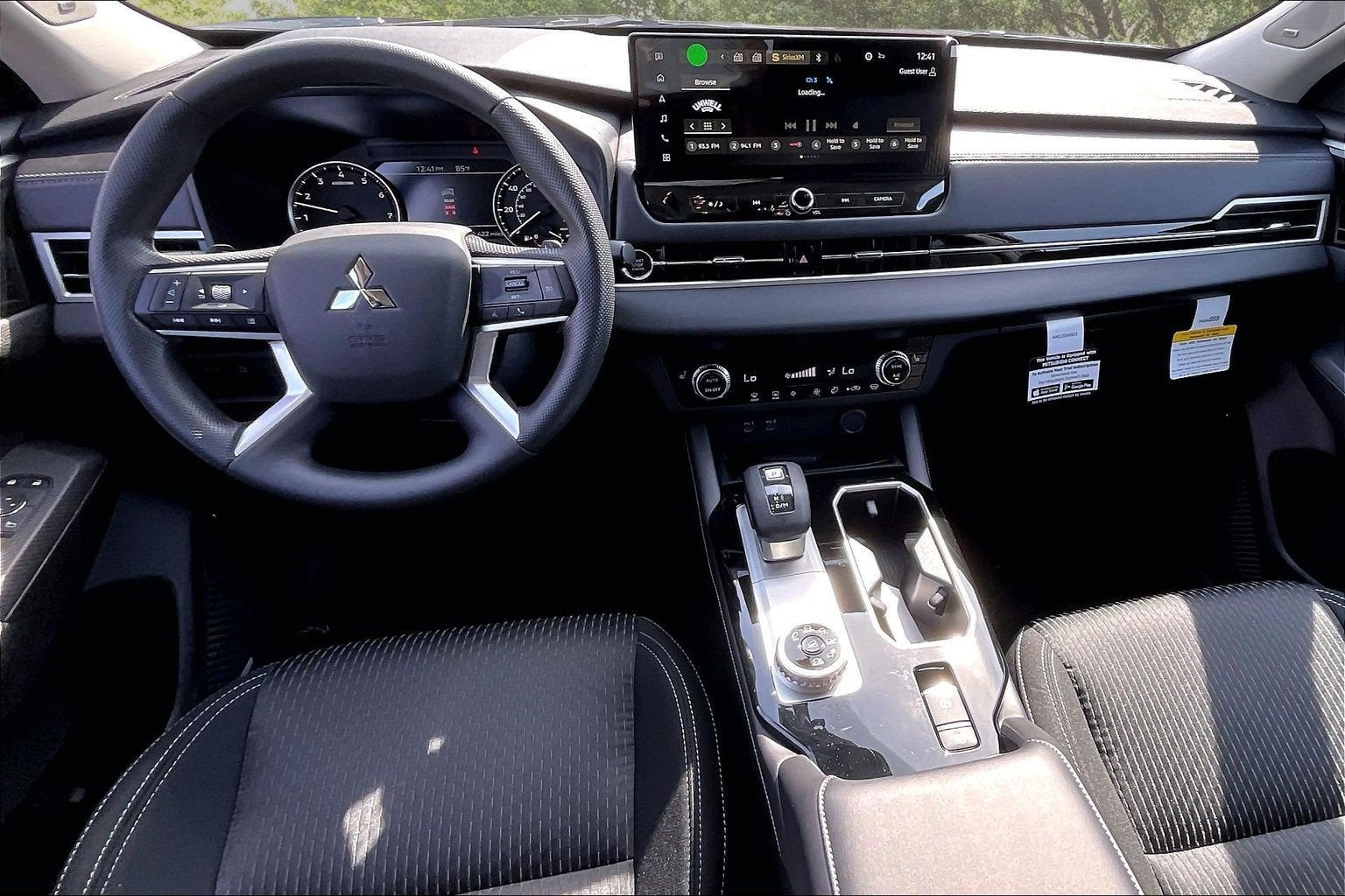 2026 Mitsubishi Outlander ES