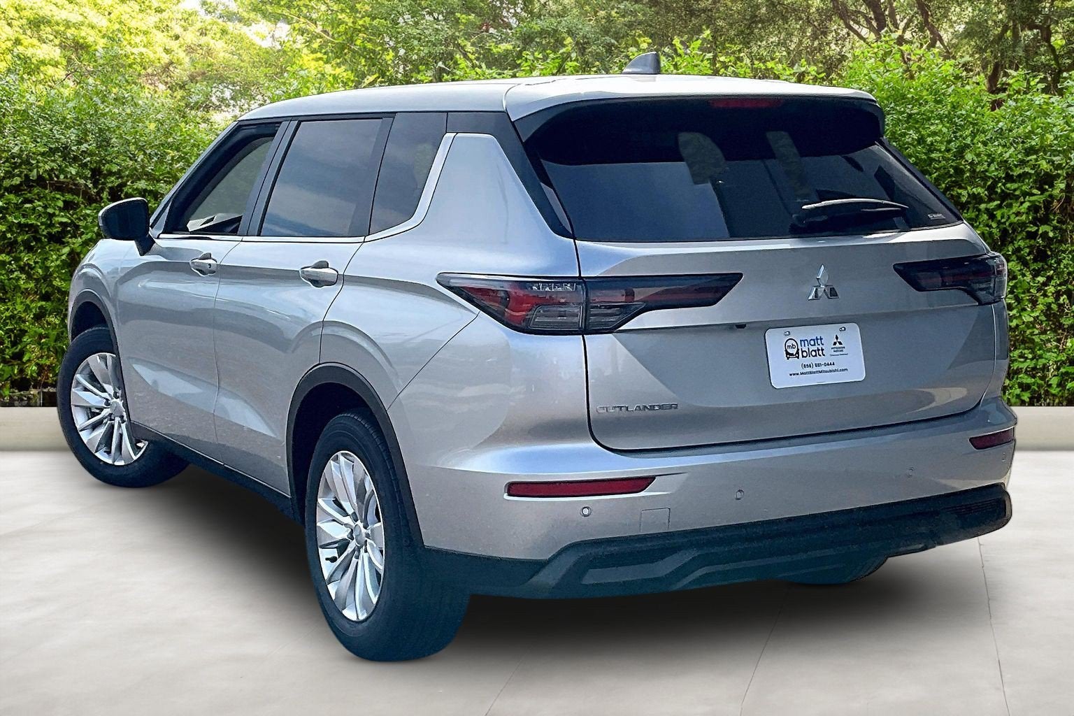 2026 Mitsubishi Outlander ES