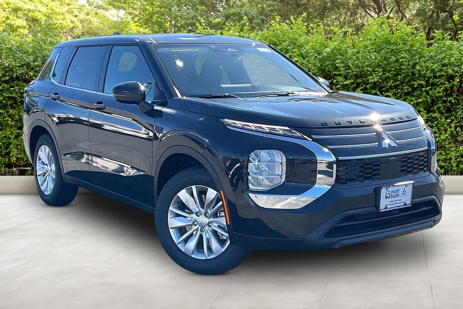 2026 Mitsubishi Outlander ES