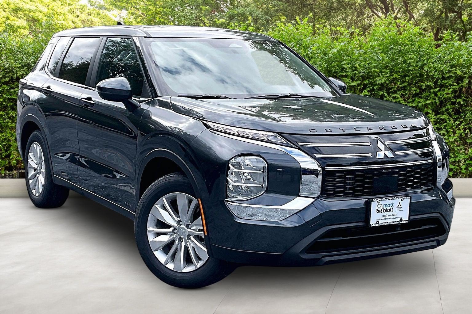 2026 Mitsubishi Outlander ES