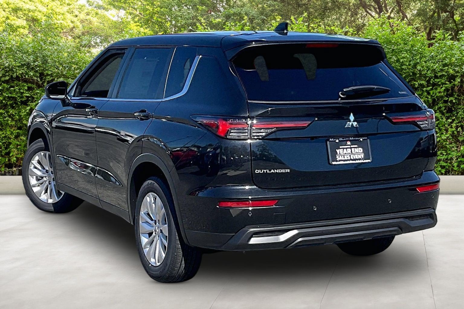 2026 Mitsubishi Outlander ES