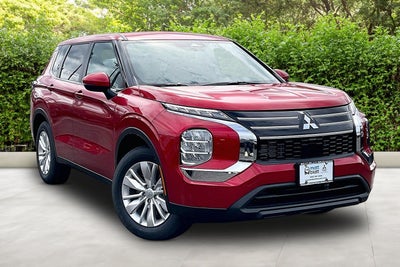 2026 Mitsubishi Outlander ES