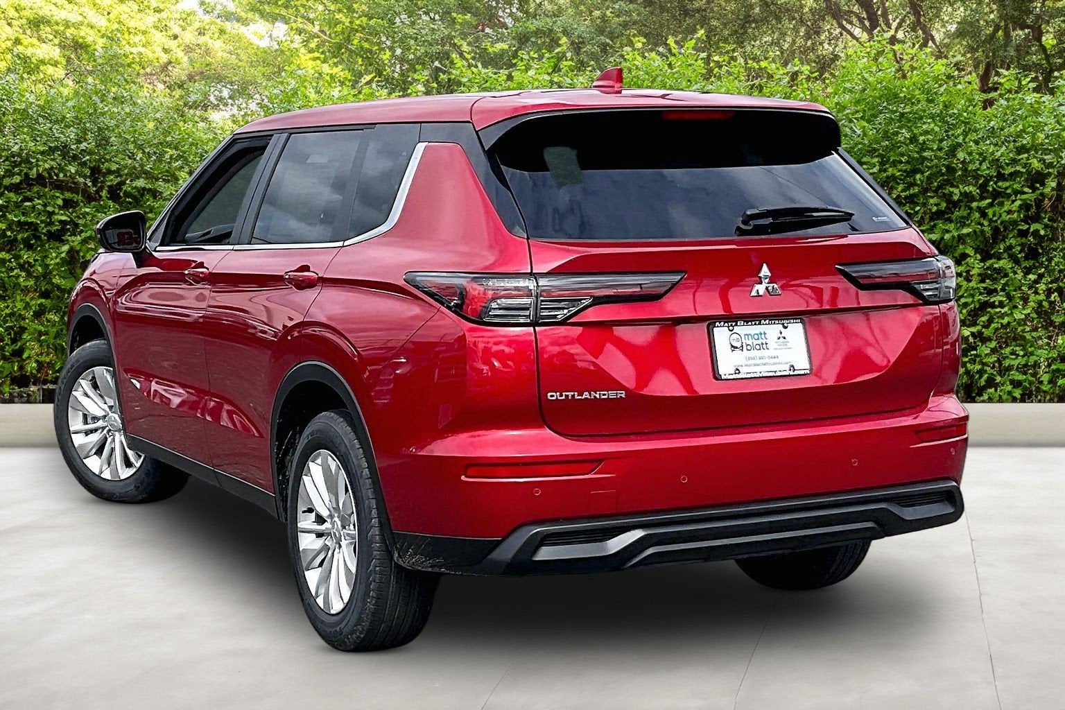 2026 Mitsubishi Outlander ES