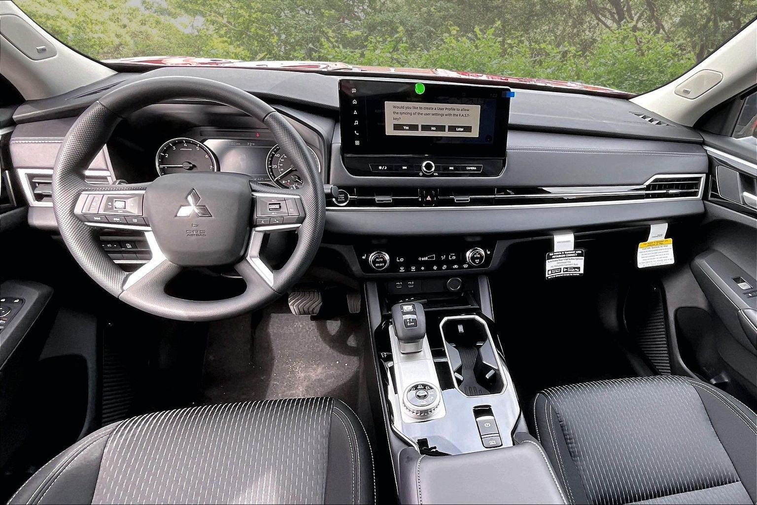 2026 Mitsubishi Outlander ES