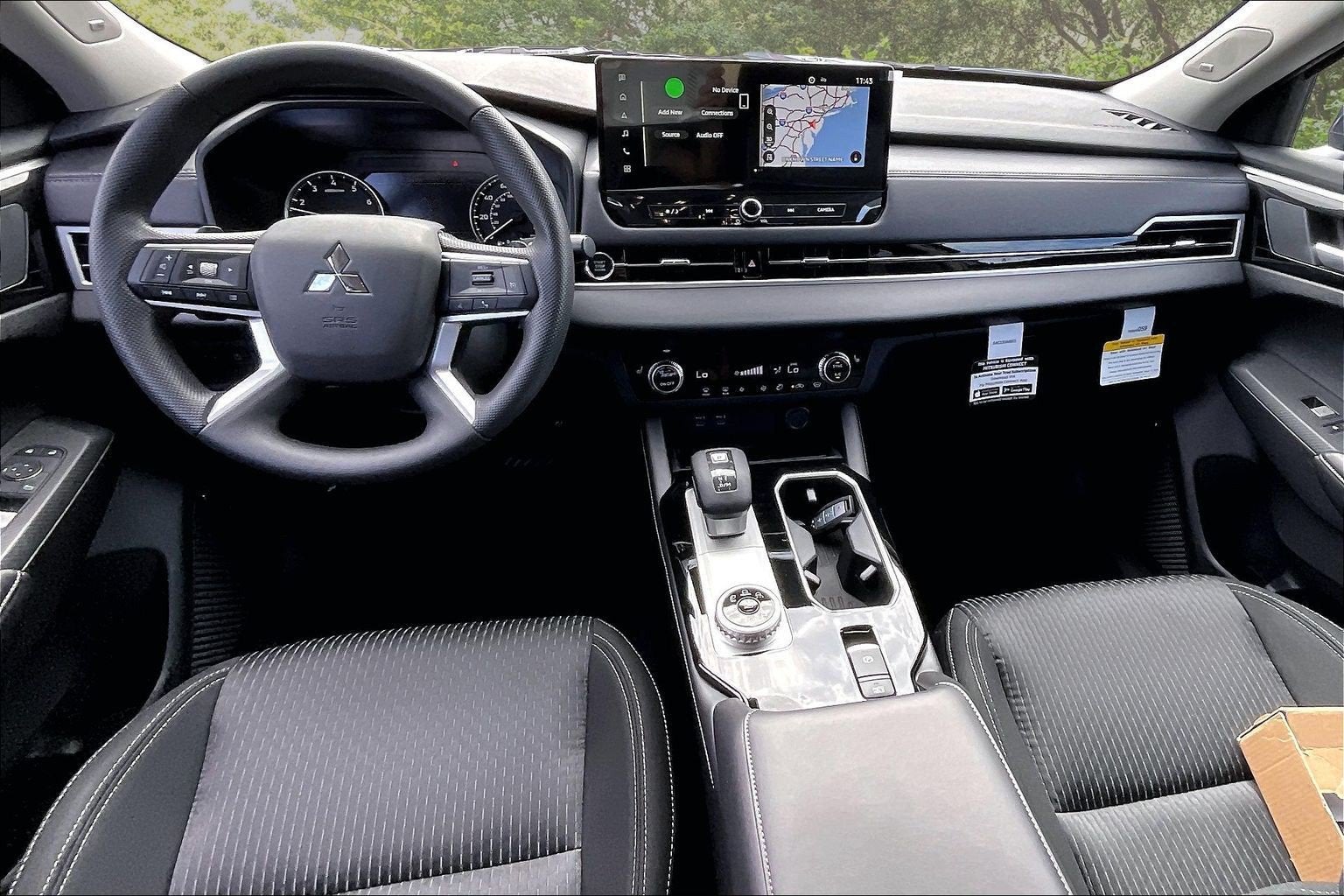2026 Mitsubishi Outlander ES