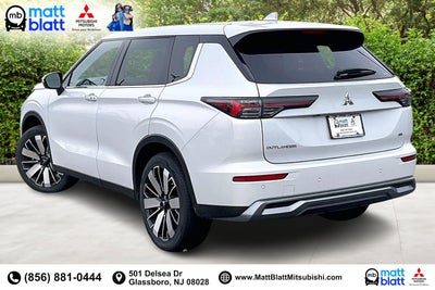2025 Mitsubishi Outlander SE