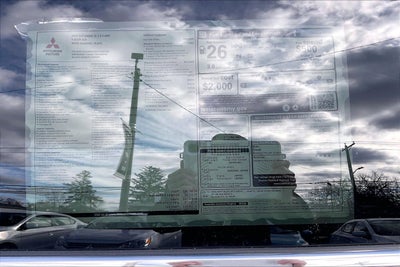 2025 Mitsubishi Outlander SE