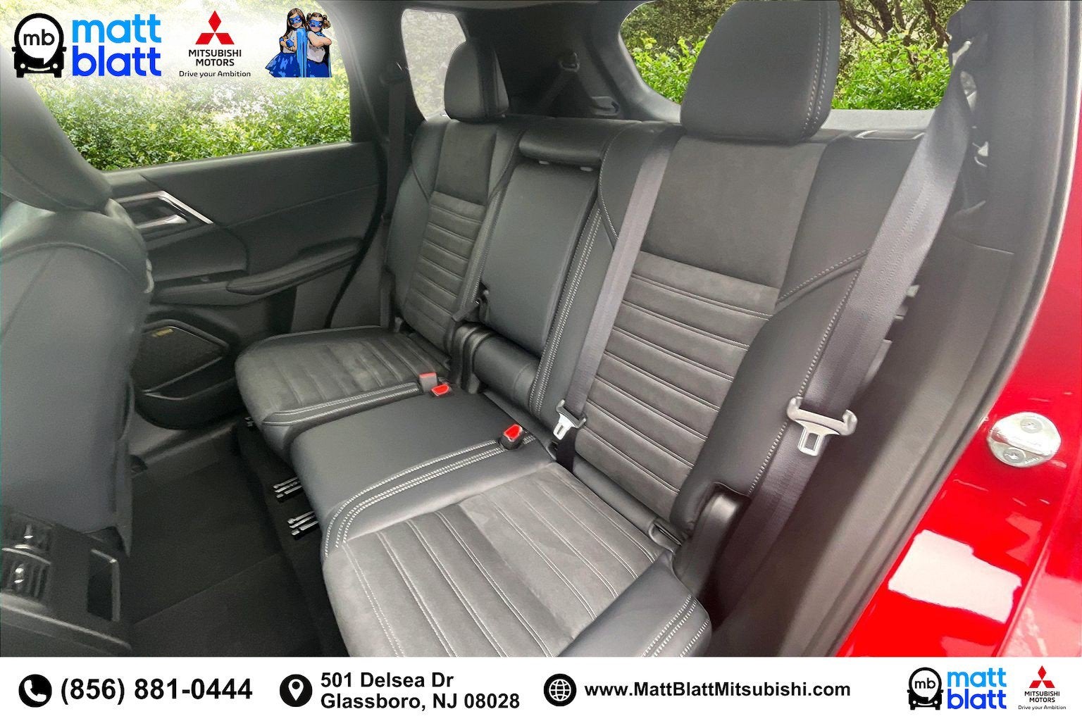 2025 Mitsubishi Outlander SE