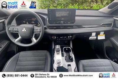 2025 Mitsubishi Outlander SE