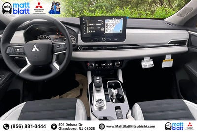 2025 Mitsubishi Outlander SE