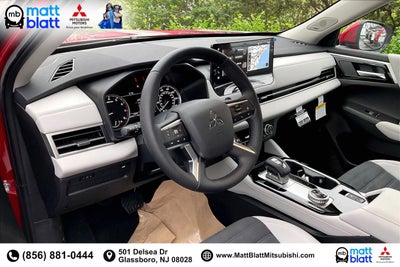 2025 Mitsubishi Outlander SE