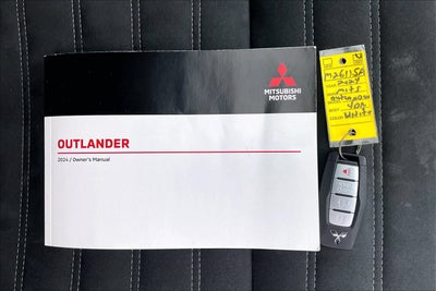 2024 Mitsubishi Outlander SE