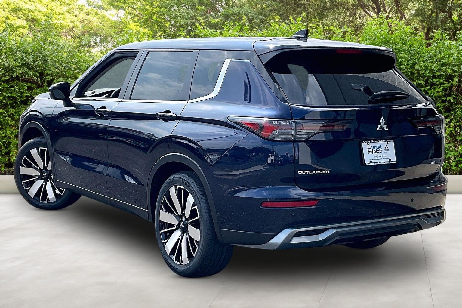 2026 Mitsubishi Outlander SE
