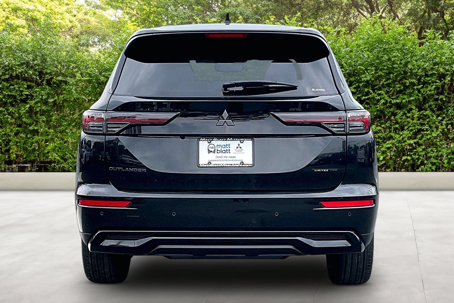 2026 Mitsubishi Outlander LE