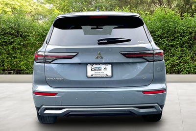 2026 Mitsubishi Outlander SE