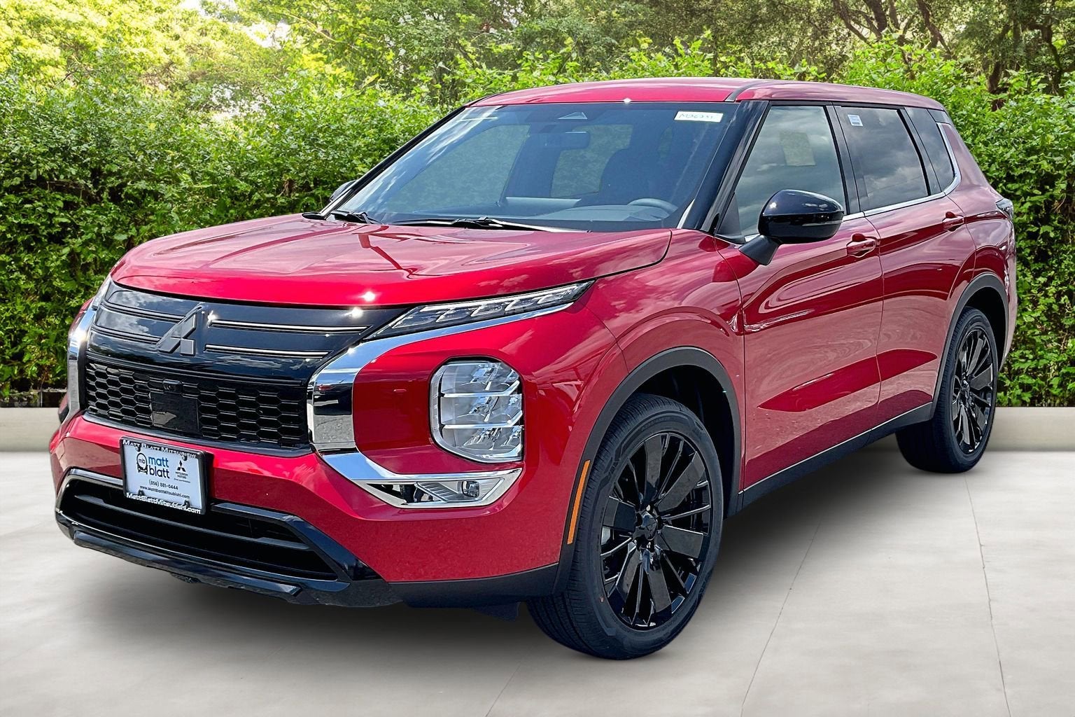 2026 Mitsubishi Outlander LE