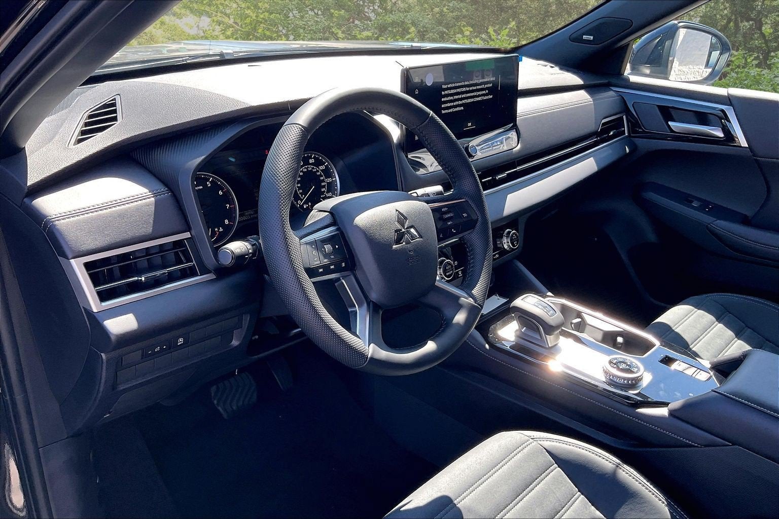 2026 Mitsubishi Outlander LE