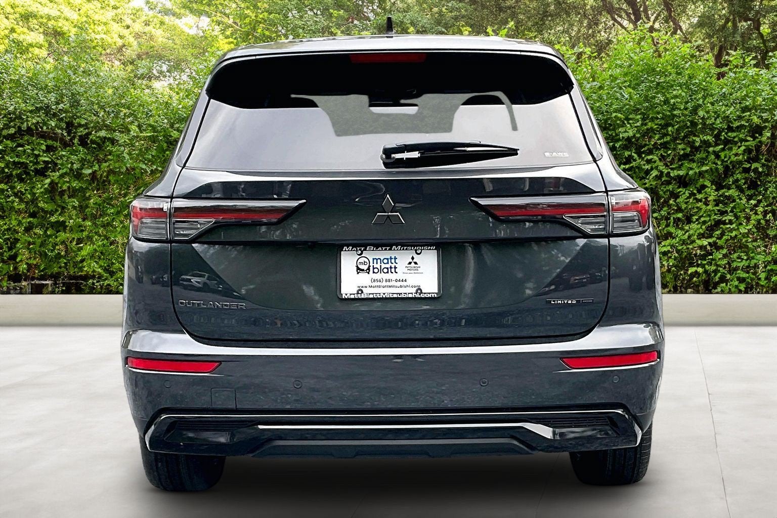 2026 Mitsubishi Outlander LE