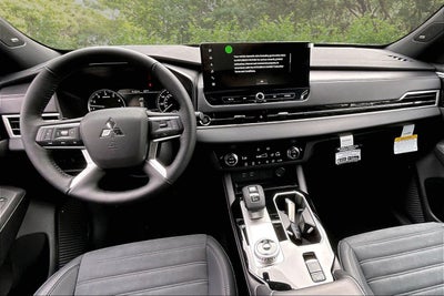 2026 Mitsubishi Outlander LE