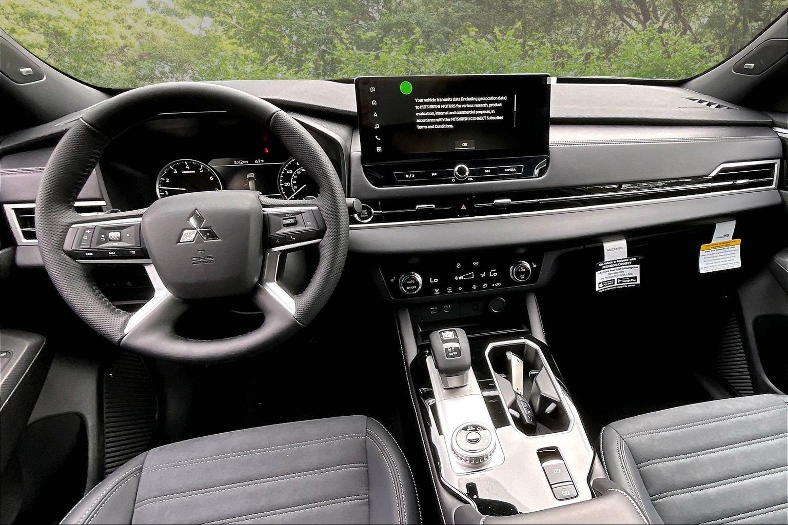 2026 Mitsubishi Outlander LE